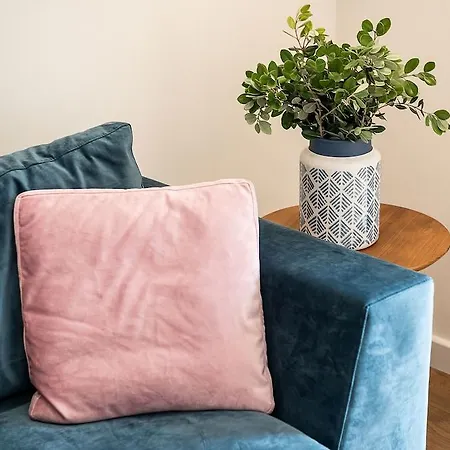 Avra Harbour Apartment *