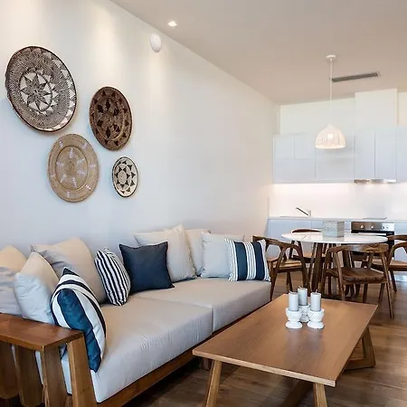 Avra Harbour Apartment
